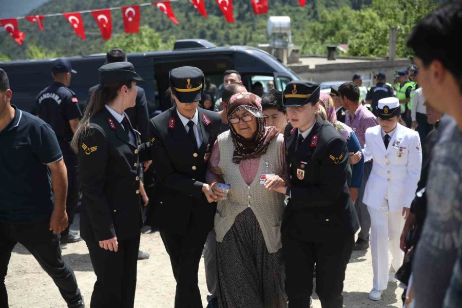 Mersinli Şehit Son Yolculuğuna Uğurlandı