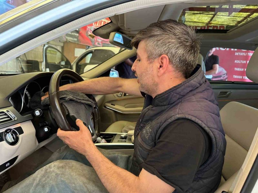 Sıcaklık Arttı Oto Yıkamacılarda İşler Açıldı