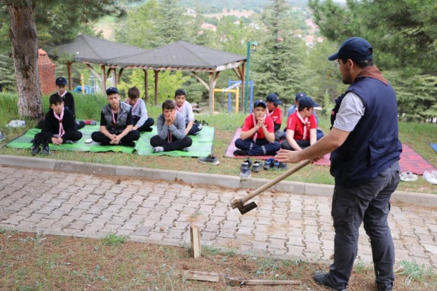 Günyüzü İlçe Müftülüğü İzcilik Faaliyetleriyle Gençlerle Buluştu