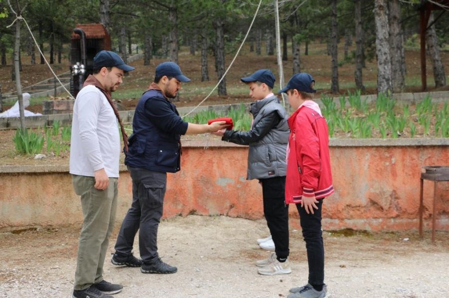 Günyüzü İlçe Müftülüğü İzcilik Faaliyetleriyle Gençlerle Buluştu