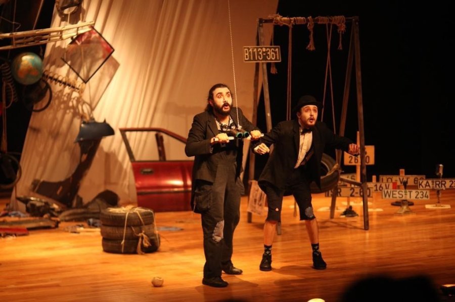 Eskişehir ‘sui Generis Tiyatro’ Özbekistan Yolcusu