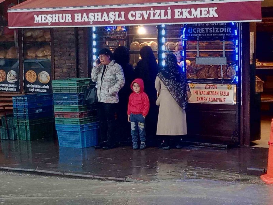 Odunpazarı Sokakları Sular İçinde Kaldı