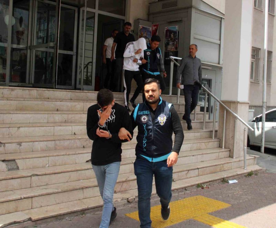 Sahte Araç İlanıyla 540 Bin Tl Dolandırdılar