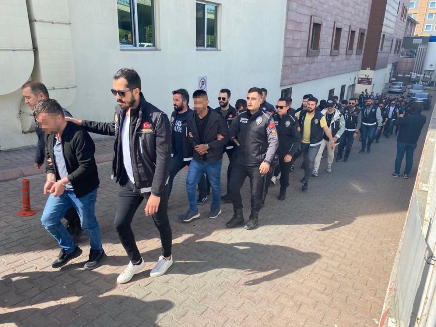 ’kökünü Kurutma Operasyonu’nda 22 Şüpheli Adliyede