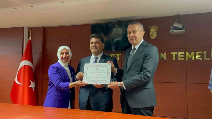 Niğde Milletvekilleri Mazbatalarını Aldı