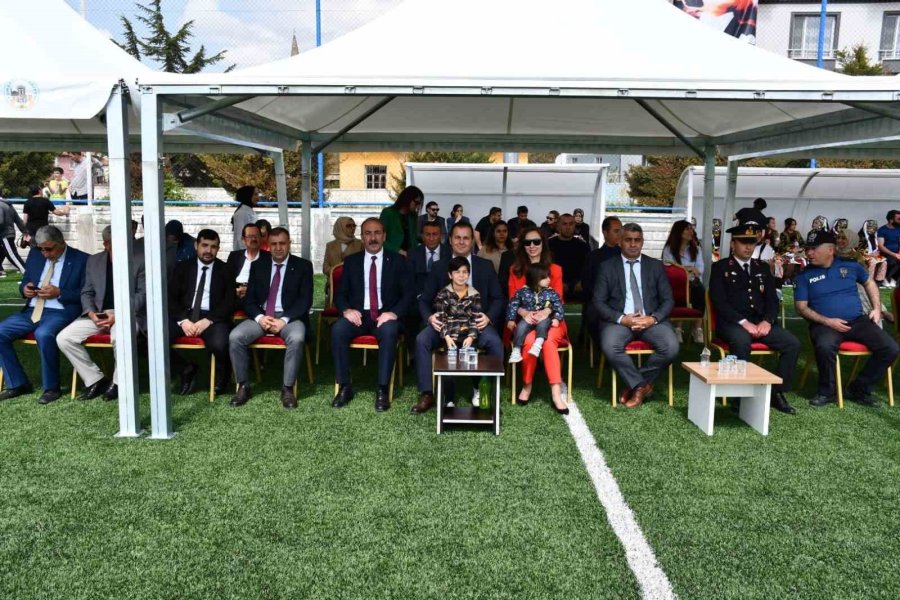 Tomarza’da ’19 Mayıs’ Coşkusu