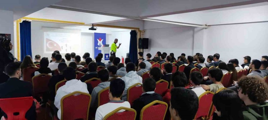 Eskişehir’de 315 Öğrenci Ve Öğretmene Trafik Kuralları Eğitimi Verildi