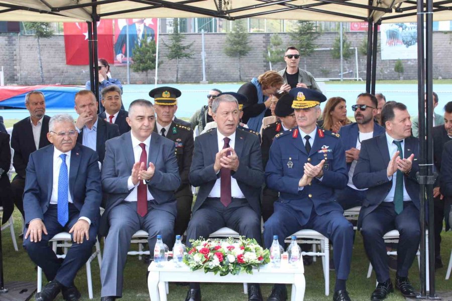 Milli Savunma Bakanı Akar’dan “tarihten Ders Alın” Vurgusu: