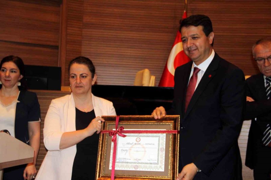 Millet İttifakı Vekilleri Mazbatalarını Aldı