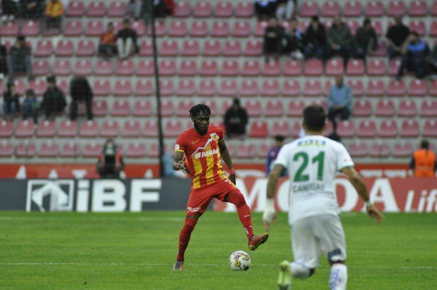 Spor Toto Süper Lig: Kayserispor: 0 - Alanyaspor: 2 (ilk Yarı)