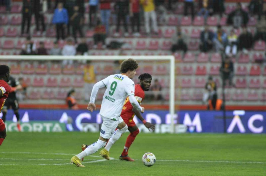 Spor Toto Süper Lig: Kayserispor: 0 - Alanyaspor: 2 (ilk Yarı)