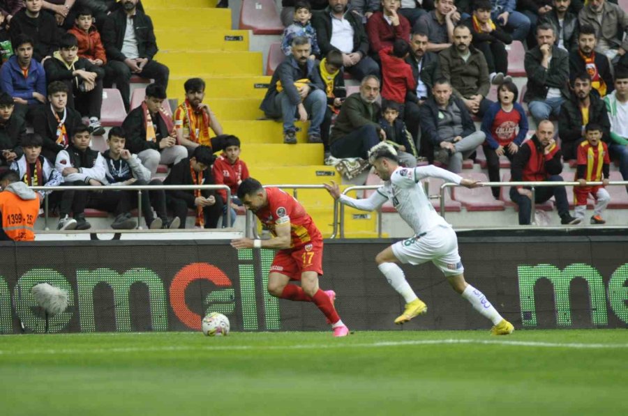 Spor Toto Süper Lig: Kayserispor: 0 - Alanyaspor: 2 (ilk Yarı)