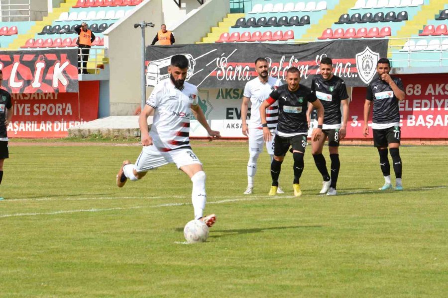 68 Aksaray Belediyespor, 20 Yıl Aradan Sonra 2. Lig’e Yükseldi