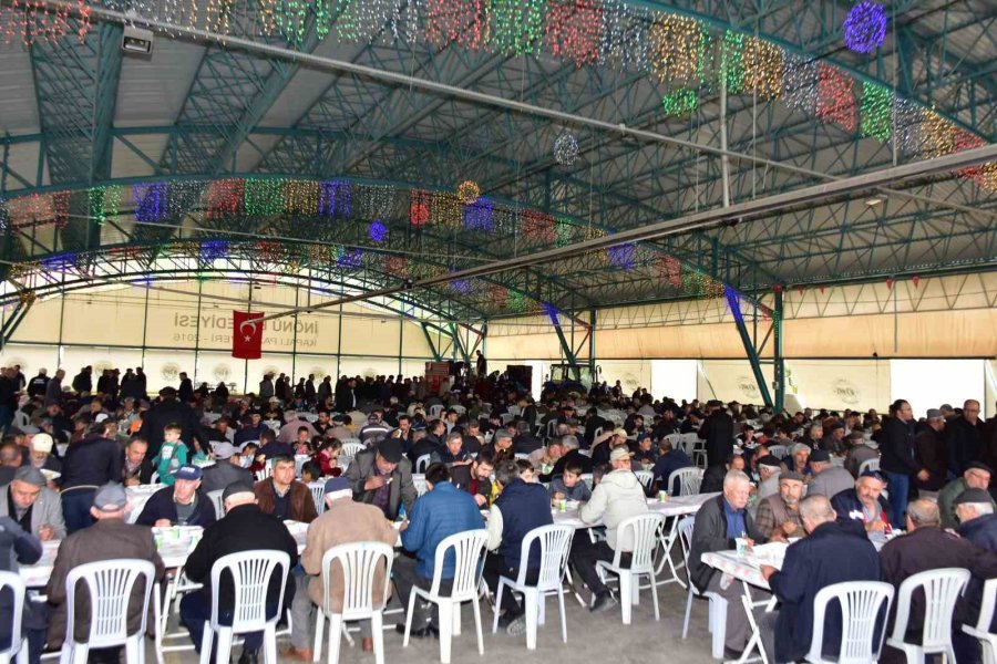 İnönü’de Binlerce Kişi Yağmur Duası İçin Toplandı