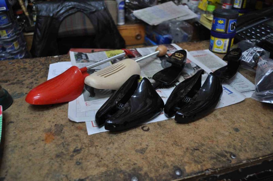 Yazlık Ayakkabılara Geçerken Kışlık Botlar Bakım Yapmadan Kaldırmamalı