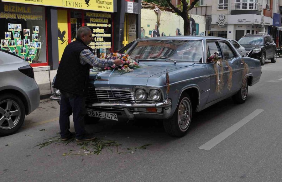 Klasik Araçlar Da Düğünlere Gelin Gibi Süsleniyor
