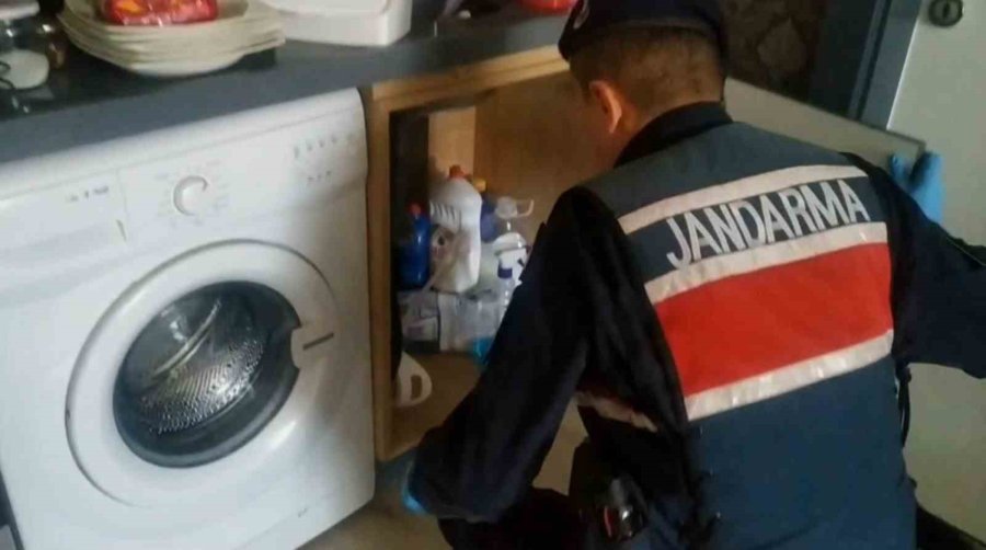 Narkotik Köpeği ’yalman’ Vites Kutusundaki Uyuşturucuyu Buldu