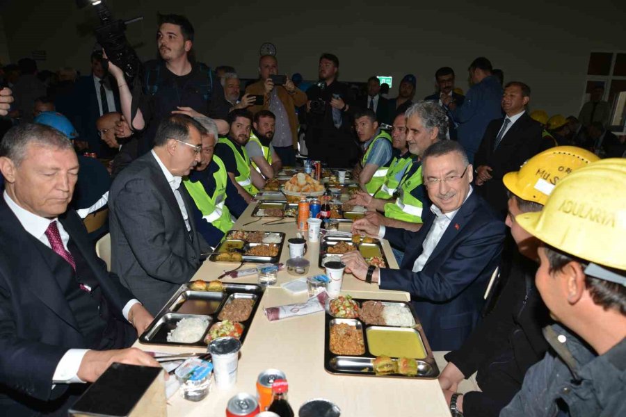 Cumhurbaşkanı Yardımcısı Oktay: “cumhurbaşkanı Yardımcılığı Sevdasına Düştükleri İçin Kendi Vatandaşlarının Sorunlarını Göremiyorlar”