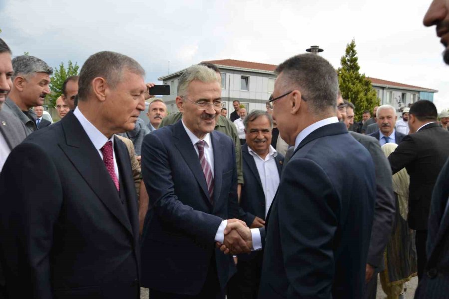 Cumhurbaşkanı Yardımcısı Oktay: “cumhurbaşkanı Yardımcılığı Sevdasına Düştükleri İçin Kendi Vatandaşlarının Sorunlarını Göremiyorlar”