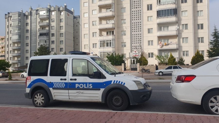 Asansör Beklerken Kalp Krizi Geçiren Şahıs Hayatını Kaybetti