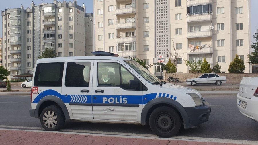 Asansör Beklerken Kalp Krizi Geçiren Şahıs Hayatını Kaybetti