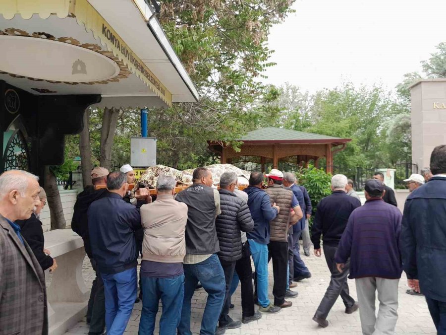 Etliekmekçide Silahlı Saldırı Sonrası Hayatını Kaybeden Kişi Defnedildi