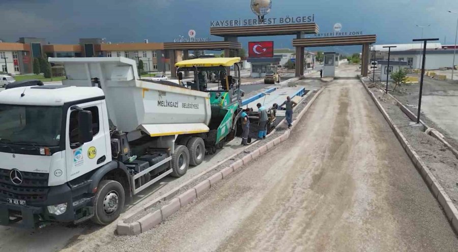 Kayseri Serbest Bölge’ye 1 Kilometrelik Yeni Yol Yapıldı