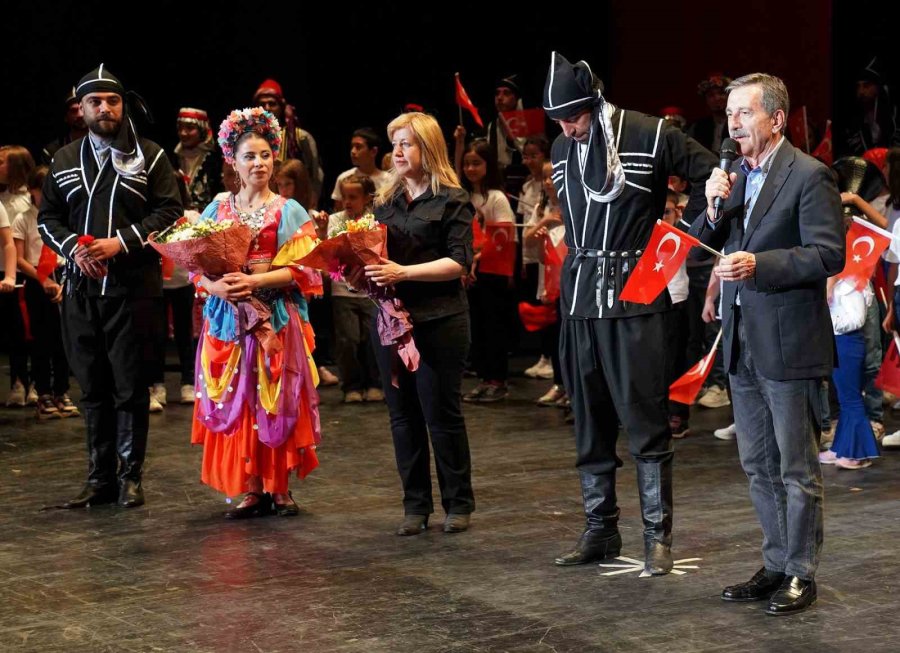 Halk Dansları Topluluğu Tam Not Aldı