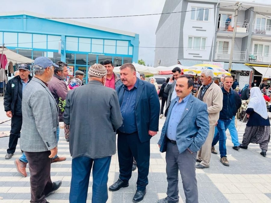 Beylikova Belediye Başkanı Özkan Alp, Cumhur İttifakı Mensuplarıyla Birlikte İlçe Pazarını Ziyaret Etti