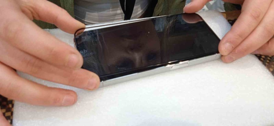 Vatandaşların Cep Telefon Ekranlarını Korumasında Yeni Favorisi Bu Camlar