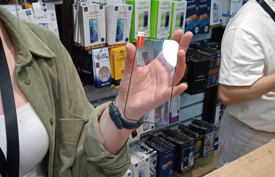 Vatandaşların Cep Telefon Ekranlarını Korumasında Yeni Favorisi Bu Camlar