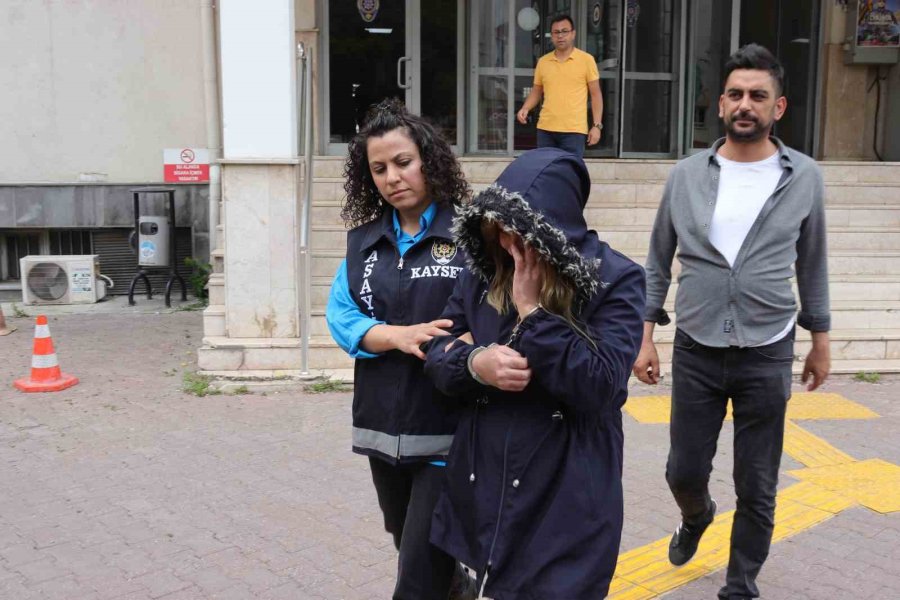 Kayseri’de 3 Suçtan Aranan Kadın, Bazanın Altında Saklanırken Yakalandı