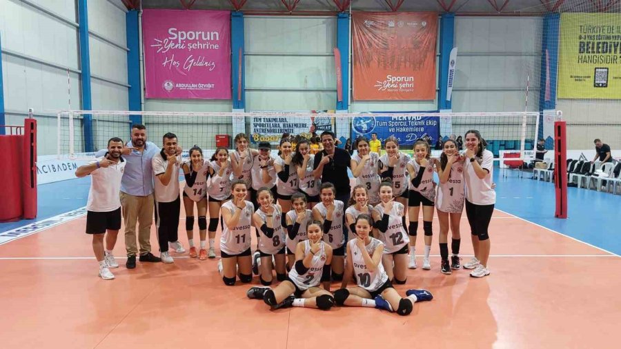 Döşemealtı’nın ‘nar Taneleri’ Türkiye Şampiyonası İçin İzmir’de