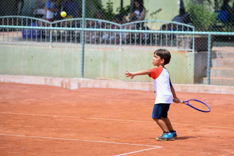 Yenişehir Belediyesinin Yaz Spor Kursları Kayıtları Başladı