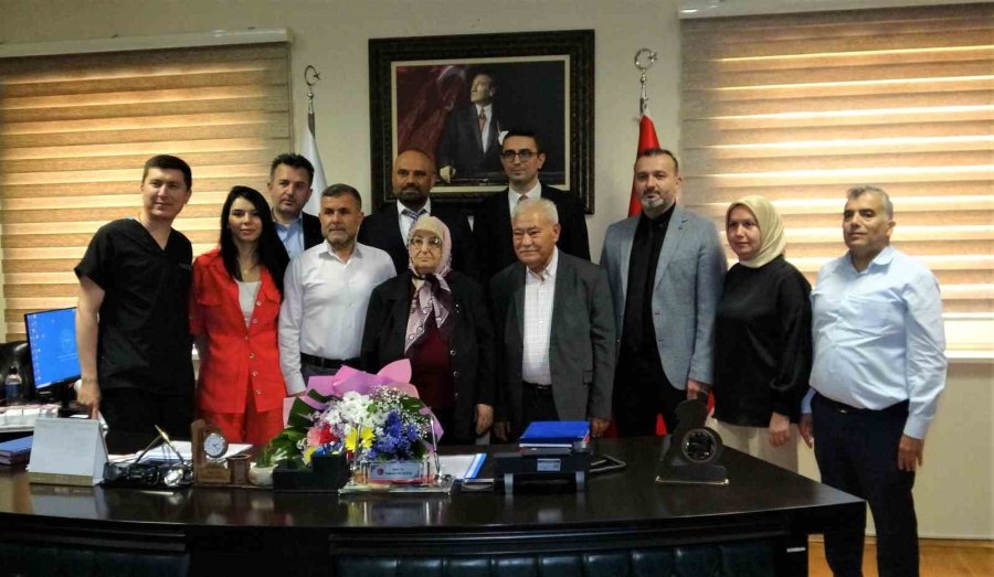 36 Yıldır Öğrencilere Burs Veren Emekli Çiftten Hastaneye 375 Bin Tl Bağış