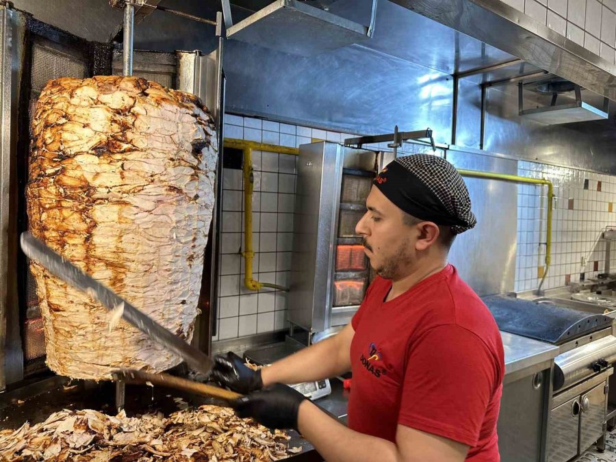 Taze Ve Doğal Ürünleriyle 25 Yıldır Adından Söz Ettiren Firma Rakiplerinin Önüne Geçiyor