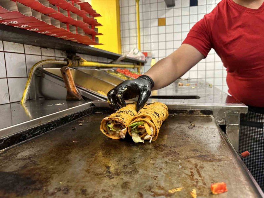 Taze Ve Doğal Ürünleriyle 25 Yıldır Adından Söz Ettiren Firma Rakiplerinin Önüne Geçiyor