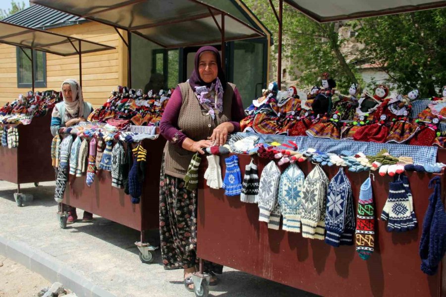 Coğrafi İşaretli Soğanlı Bebekleri Dünyaya Açılıyor