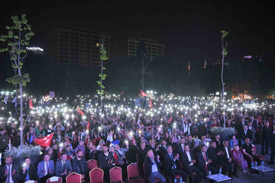 Ali Kınık Kayseri’de Hayranlarıyla Buluştu