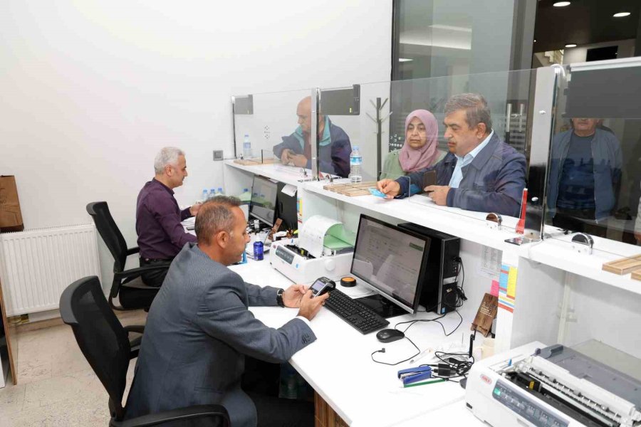 Talas Belediyesi’nde Vergi Mesaisi