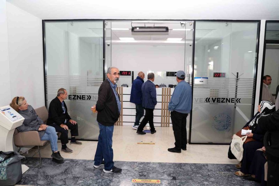 Talas Belediyesi’nde Vergi Mesaisi