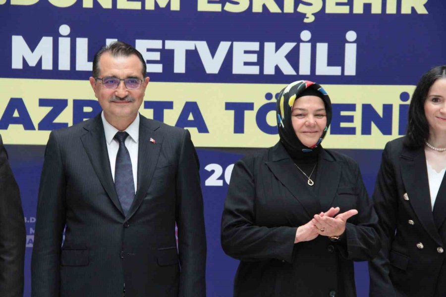 Ak Parti Eskişehir Milletvekilleri Mazbatalarını Aldı