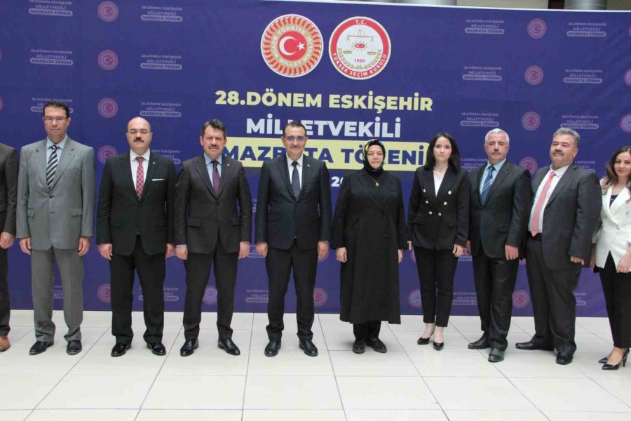 Ak Parti Eskişehir Milletvekilleri Mazbatalarını Aldı