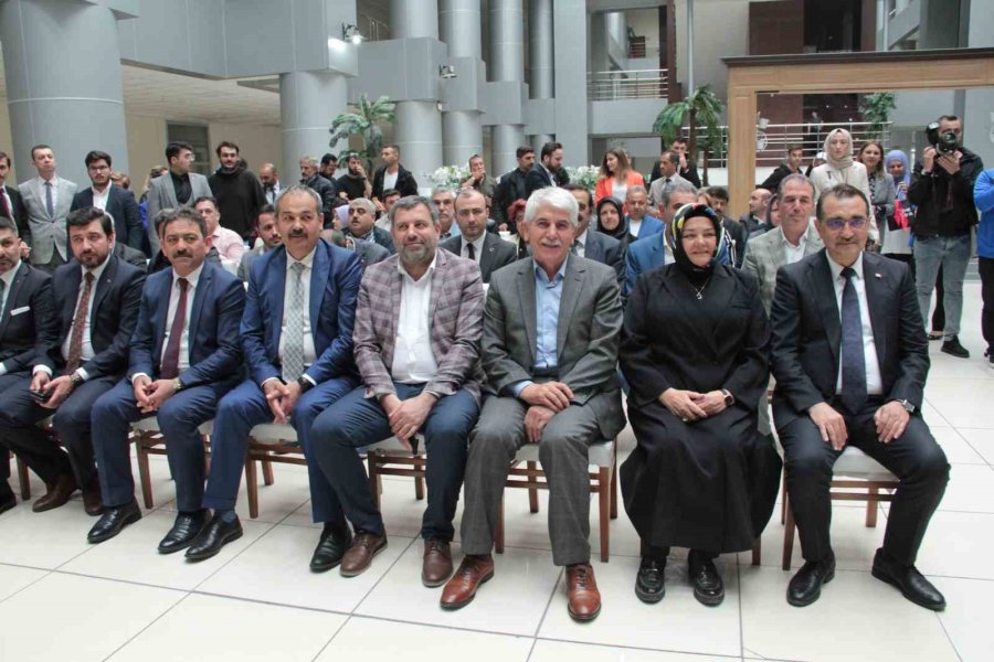 Ak Parti Eskişehir Milletvekilleri Mazbatalarını Aldı