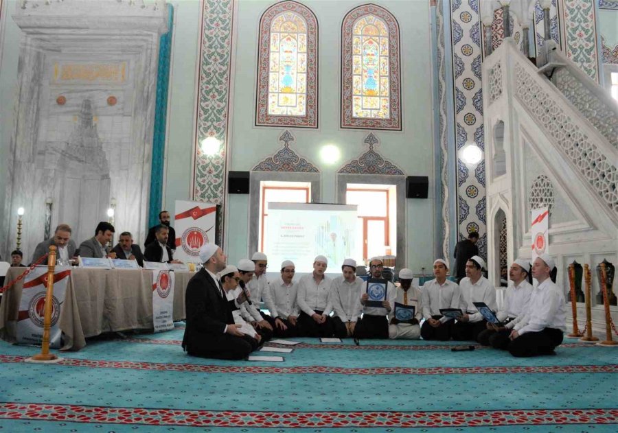 Eskişehir’de “genç Hatipler Hutbe Okuma Bölge Yarışması” Gerçekleştirildi