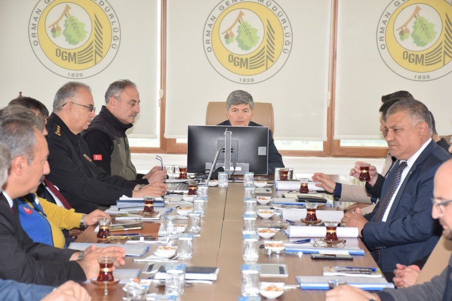 Eskişehir 230 Personel Ve Eğitim Verilen 2 Bin Gönüllü İle Yangınlarla Mücadeleye Hazır