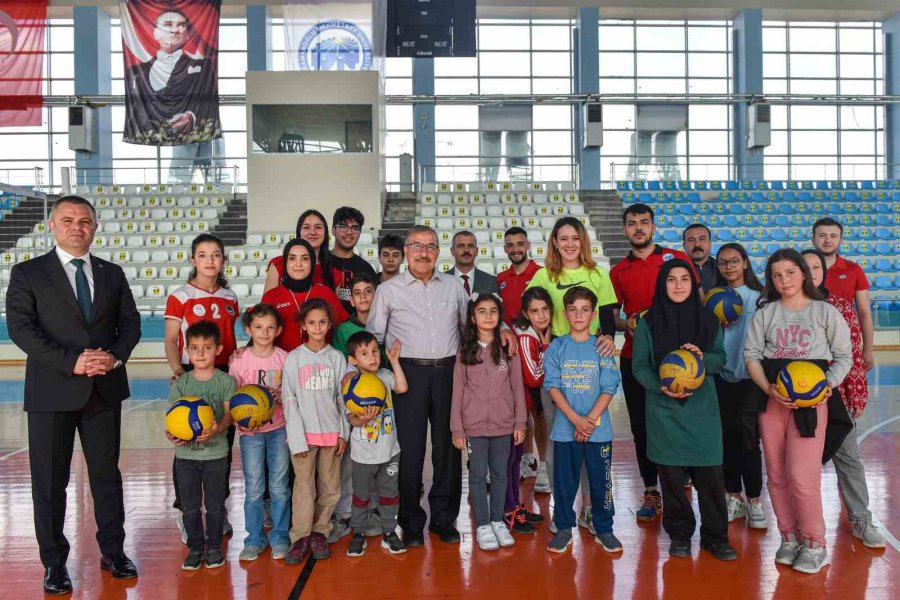 Kmü’nün ‘haydi Gel Spor Yapalım’ Projesine Çocuklar Yoğun İlgi Gösterdi