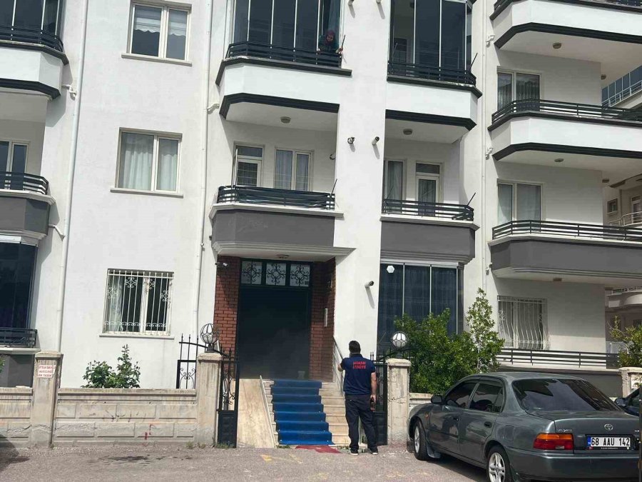 Çocuğun Yaktığı Elektrikli Soba Az Kalsın Faciaya Neden Oluyordu