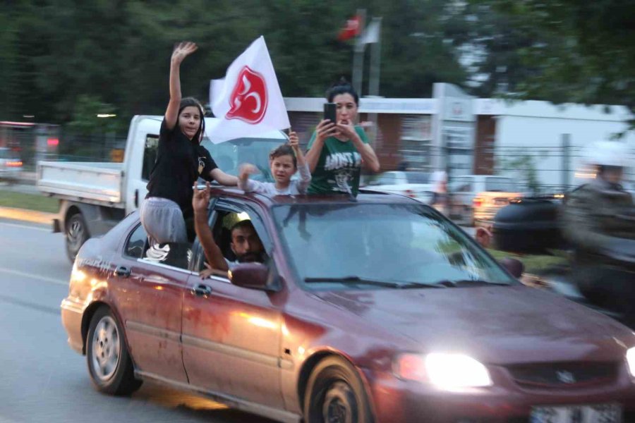Bakan Çavuşoğlu’ndan Zafer Konuşması: “bu Millet Sana Güvenmiyorsa Dön Aynaya Bak. Kaç Seçimdir Kaybediyorsun”