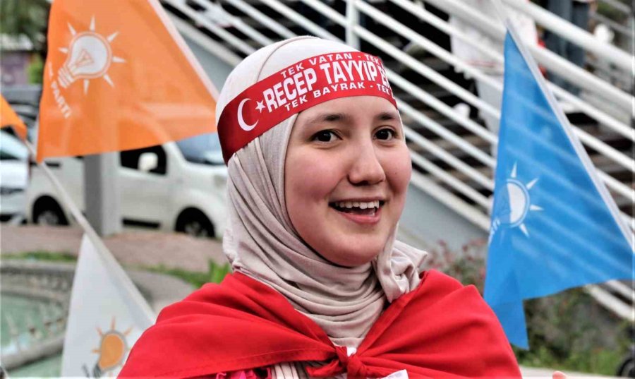 Bakan Çavuşoğlu’ndan Zafer Konuşması: “bu Millet Sana Güvenmiyorsa Dön Aynaya Bak. Kaç Seçimdir Kaybediyorsun”